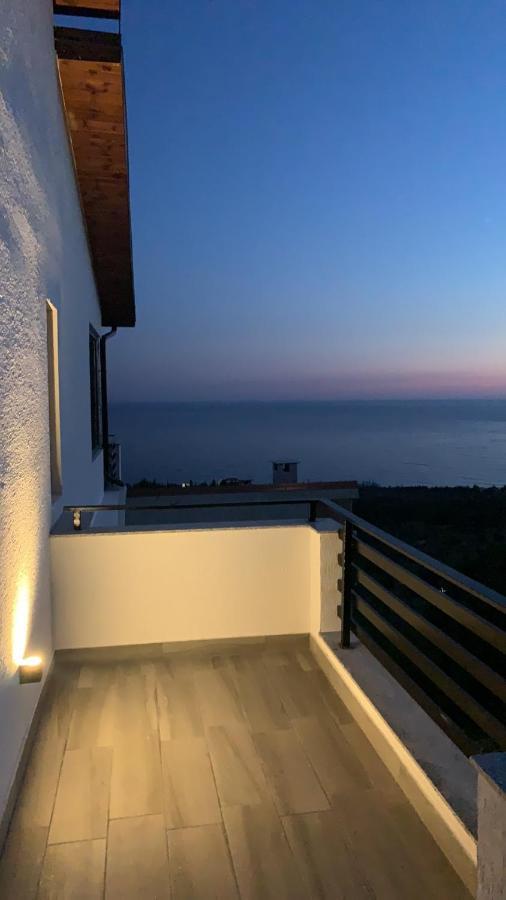 Hotel Natali Dhermi Bagian luar foto
