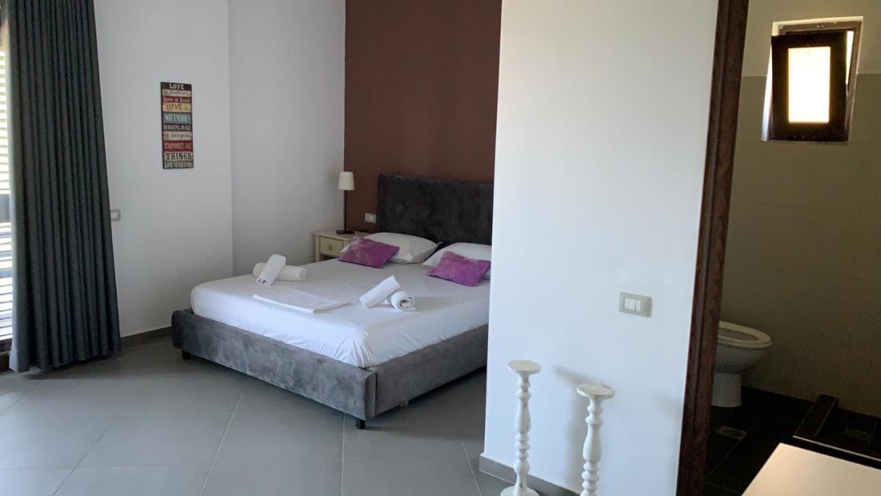 Hotel Natali Dhermi Bagian luar foto