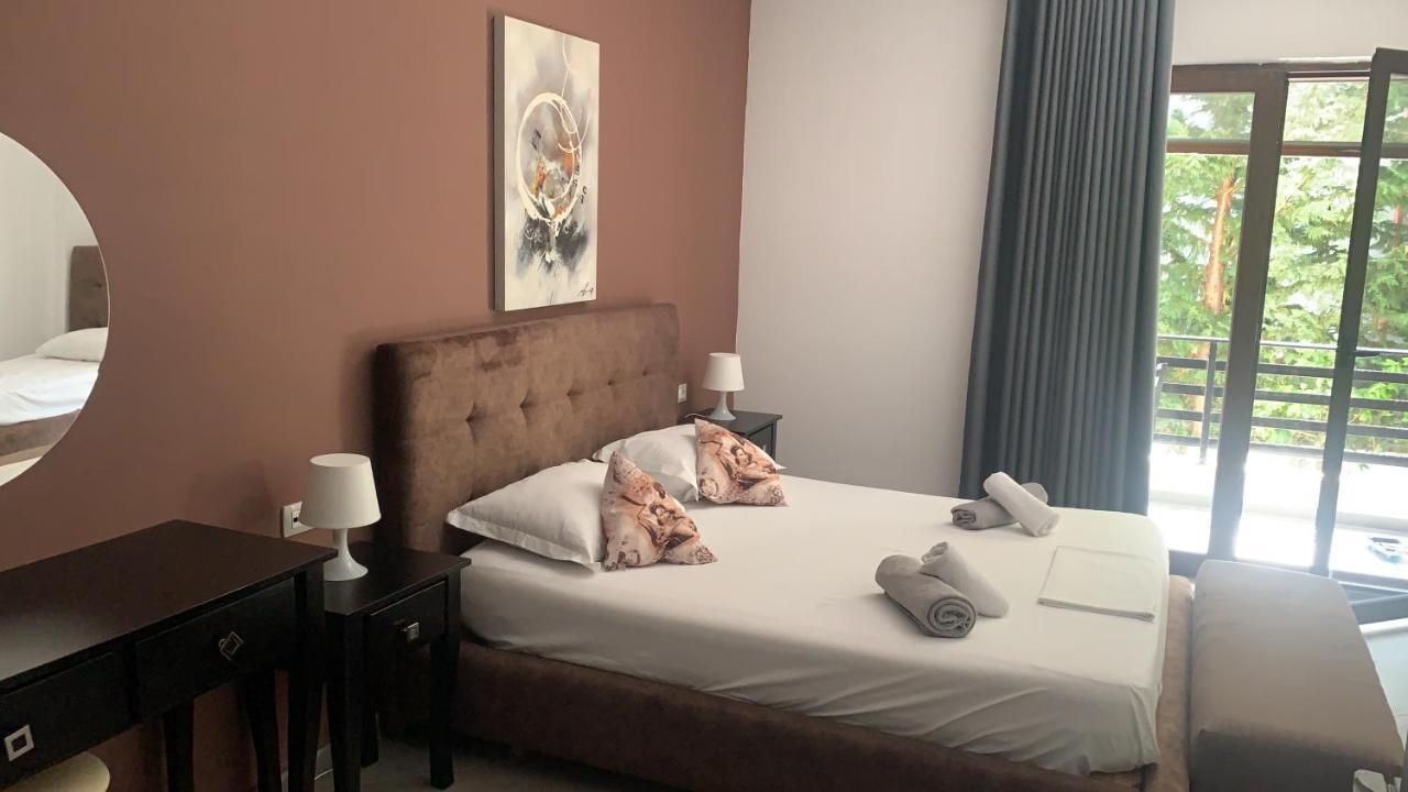 Hotel Natali Dhermi Bagian luar foto