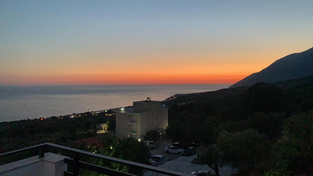 Hotel Natali Dhermi Bagian luar foto