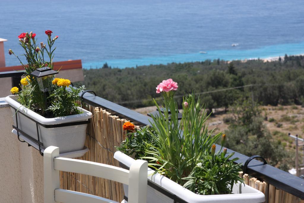 Hotel Natali Dhermi Bagian luar foto