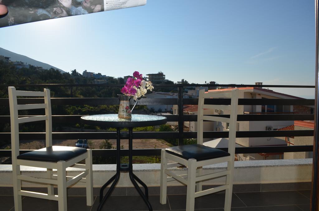 Hotel Natali Dhermi Bagian luar foto